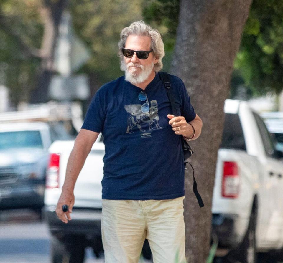 Exclusive - A healthy looking Jeff Bridges was seen for the first time in over a year after he informed the world that he had cancer, Brentwood, Los Angeles, California, USA - 20 Sep 2021