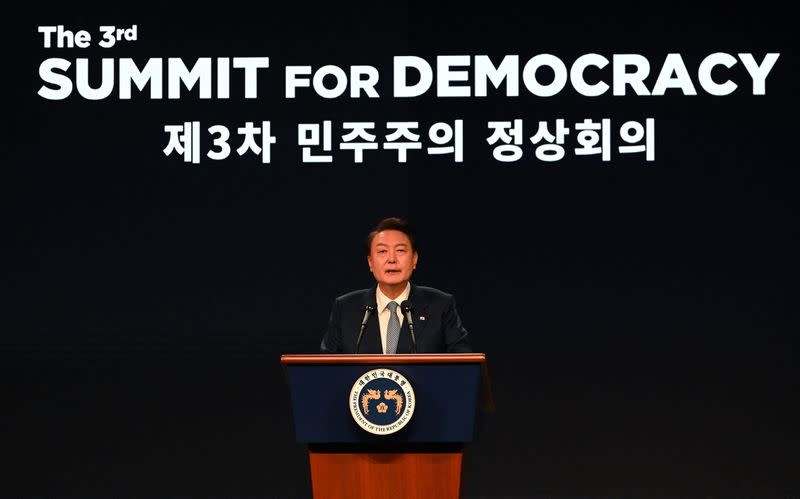 The 3rd Summit for Demoracy in Seoul