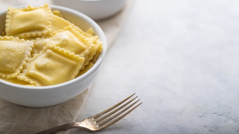 ravioli without sauce in bowl