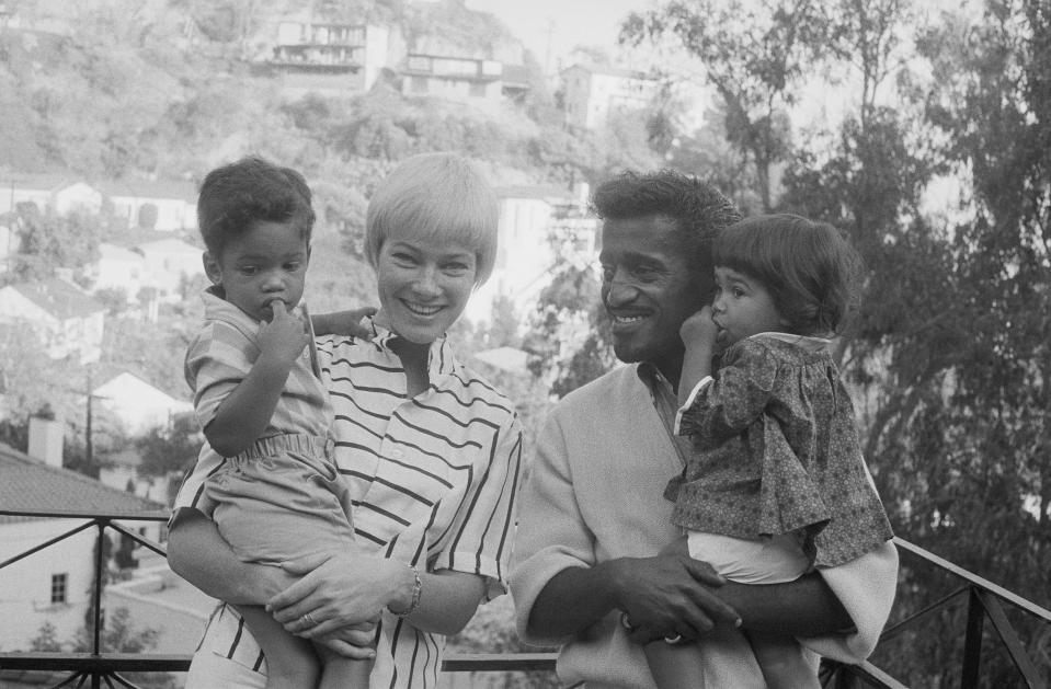 Sammy Davis, Jr. and Tracey Davis (Bettmann Archive)