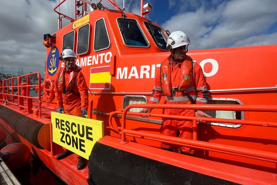 3 Stowaways Hospitalized After 11-Day Trip from Nigeria to Canary Islands on Ship’s Rudder