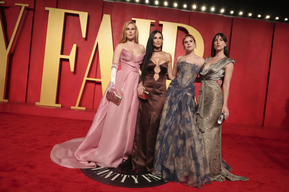 Rumer Willis, Demi Moore, Tallulah Willis and Scout LaRue Willis at the 2024 Vanity Fair Oscar Party held at the Wallis Annenberg Center for the Performing Arts on March 10, 2024 in Beverly Hills, California. (Photo by Christopher Polk/Variety via Getty Images)