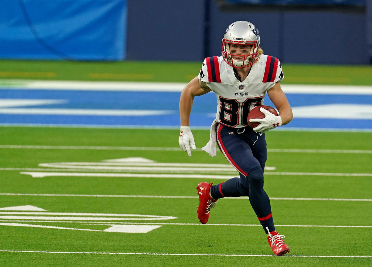 Patriots kick returner Gunner Olszewski knocked out of game in first half