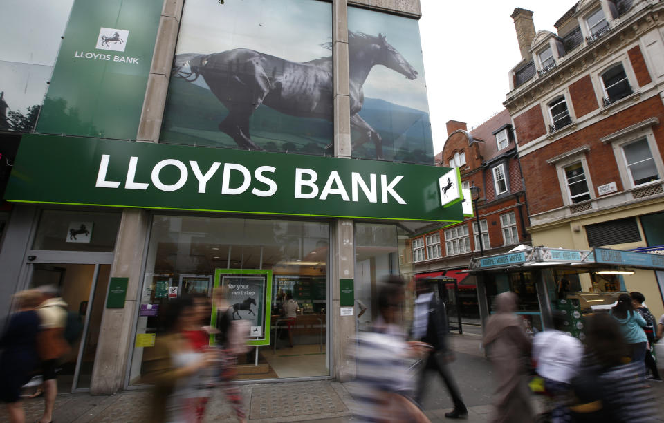 Lloyds  People walk past a branch of Lloyds Bank on Oxford Street in London, Britain July 28, 2016.  REUTERS/Peter Nicholls