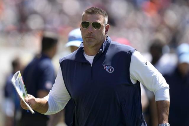 The Tennessee Titans are letting Willis and Levis compete to back