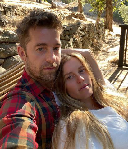 Lindsay Rae Hofmann Instagram Scott Speedman and Lindsay Rae Hofmann take a selfie outdoors.