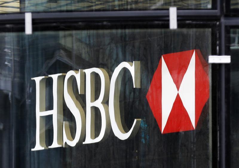 The logo of HSBC bank is seen at its office in the Canary Wharf business district of London April 1, 2013. REUTERS/Chris Helgren