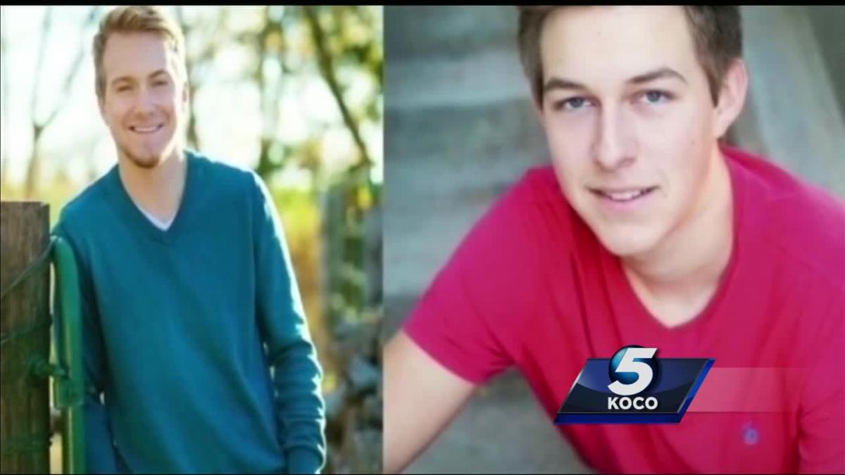 Report Driver In Crash That Killed Teens Smelled Of Alcohol