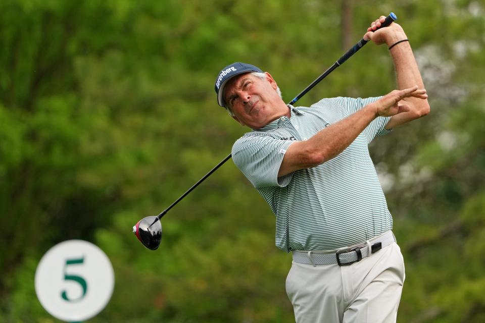 Fred Couples got off to a tough start Thursday, but four birdies on the second nine led to a 71 to open the Masters Tournament.