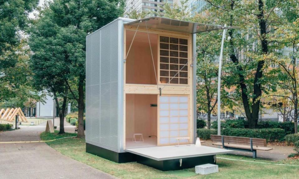 Konstantin Grcic’s tiny ‘Hut of Aluminum’ from the outside.