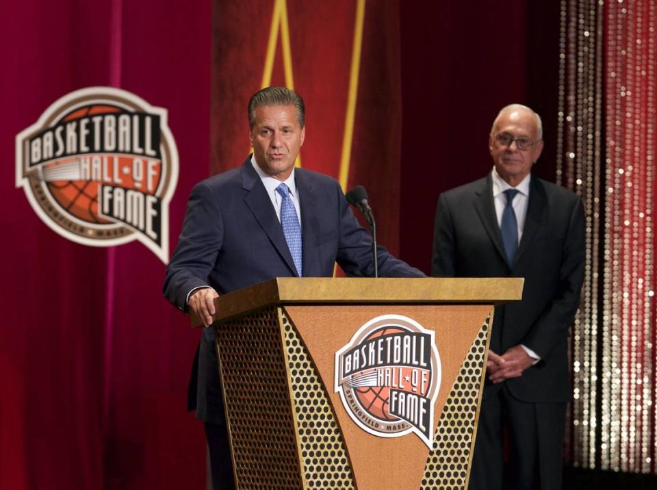 John Calipari, with fellow Hall of Famer Larry Brown at right, spoke during the 2015 Naismith Memorial Basketball Hall of Fame enshrinement ceremony.