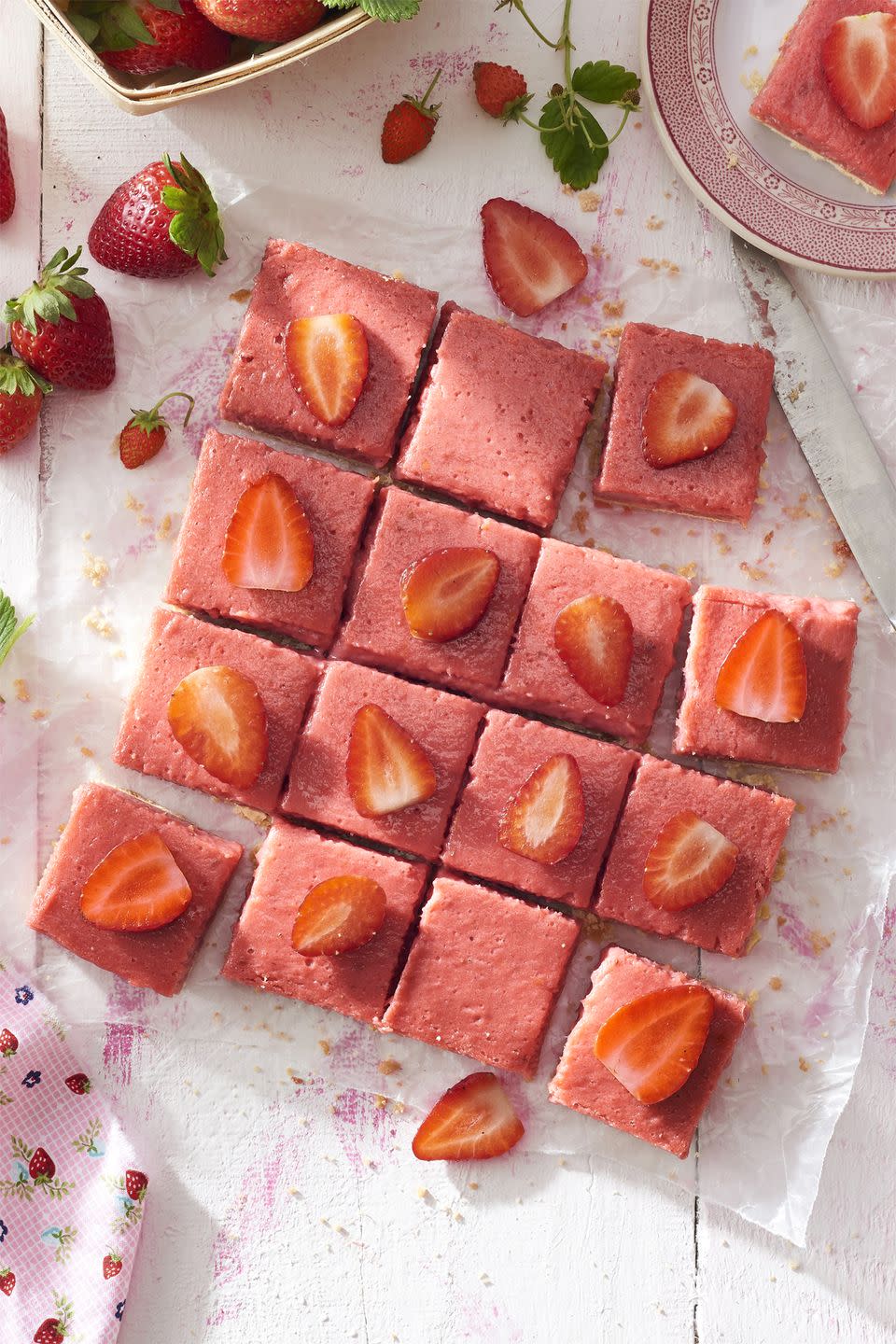 Strawberry Rhubarb Shortbread Bars