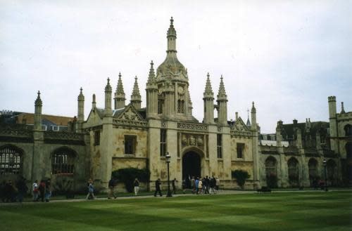 La Universidad de Cambridge, en Inglaterra, es la tercera más vieja del mundo aún activa y ocupa el 10 lugar de esta lista.