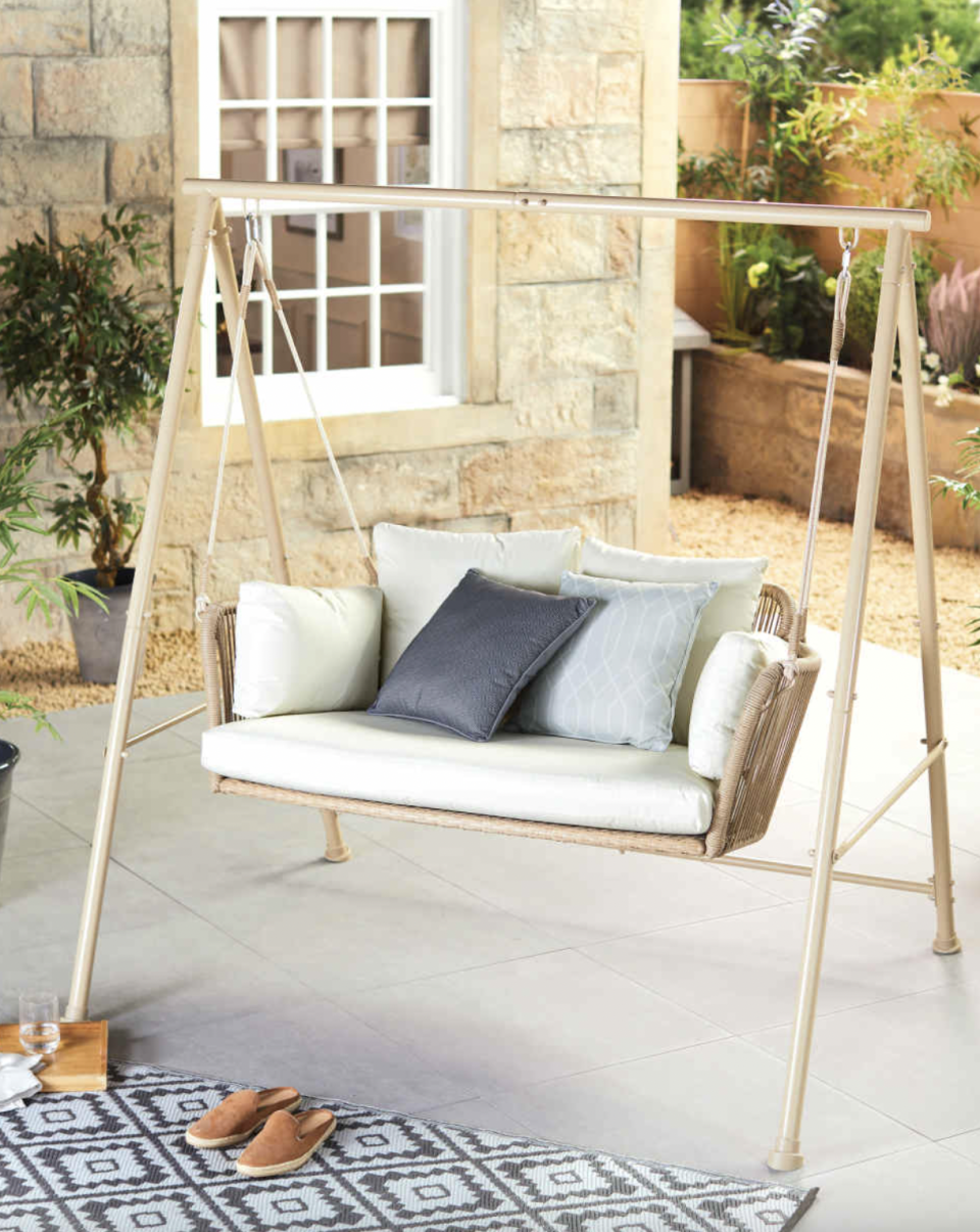 The rope swing is a new addition to Aldi's garden range and shoppers are loving it. (Aldi)