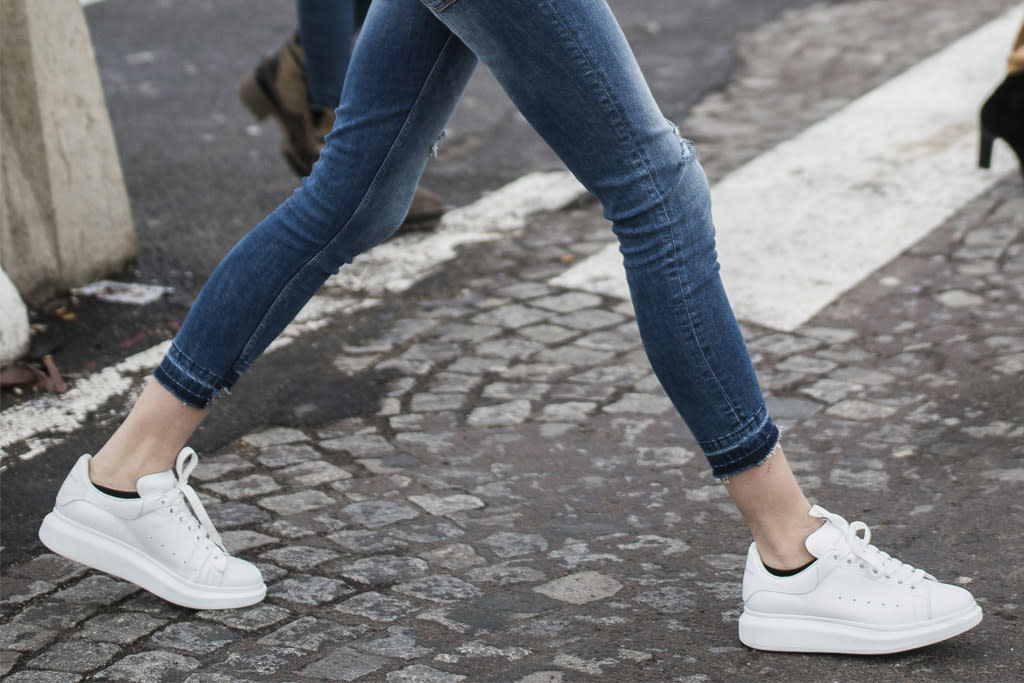 What Shoes to Wear with Skinny Jeans in 2020 - PureWow