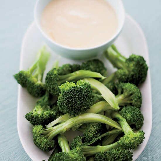 Broccoli with Cheddar Cheese "Dunk"