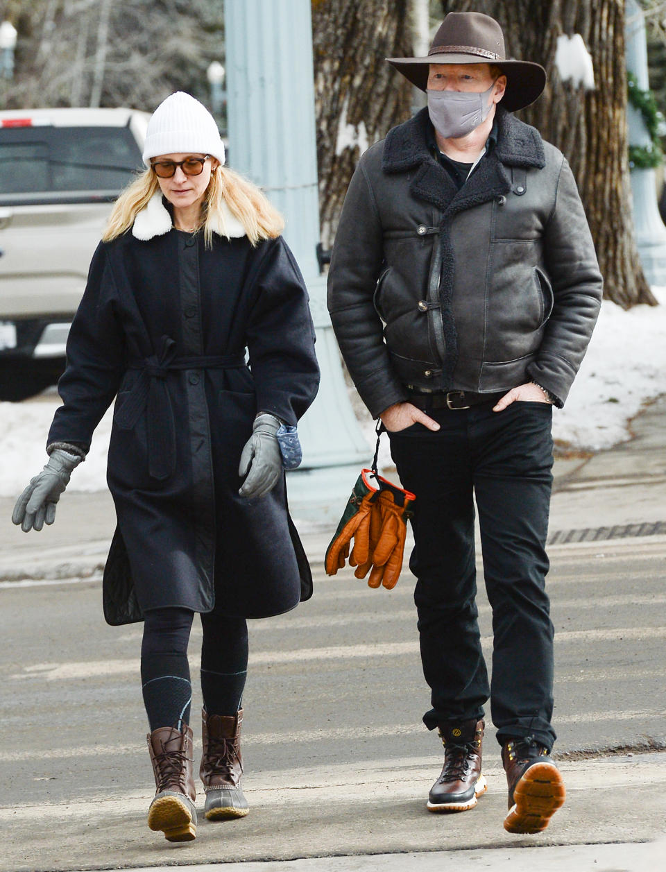 <p>Conan O'Brien and wife Liza Powel O'Brien head out on a snowy day in Aspen, Colorado on Dec. 23.</p>