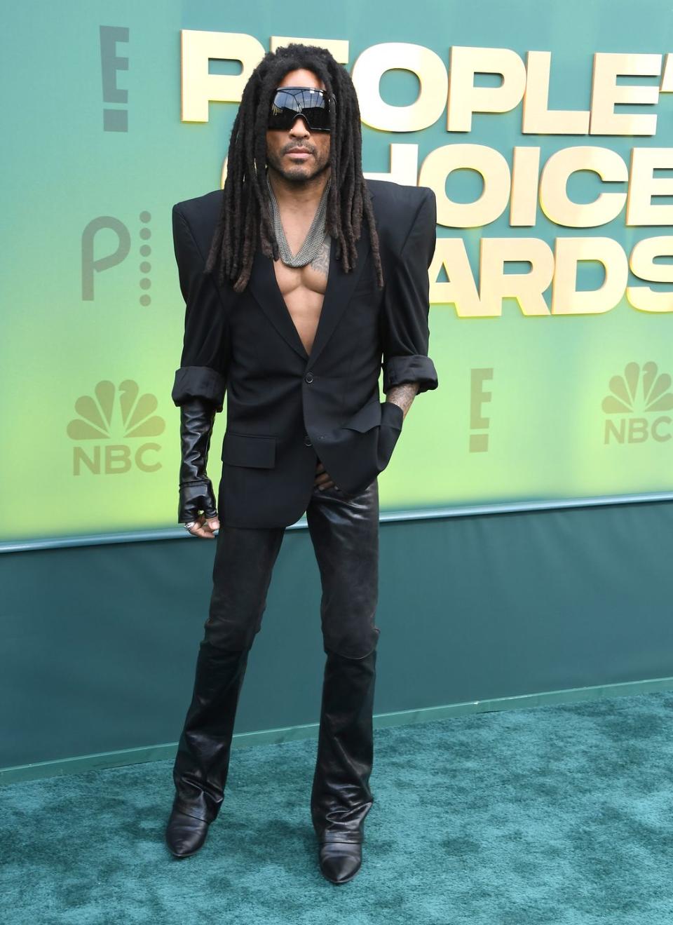 santa monica, california february 18 lenny kravitz arrives at the 2024 peoples choice awards at barker hangar on february 18, 2024 in santa monica, california photo by steve granitzfilmmagic