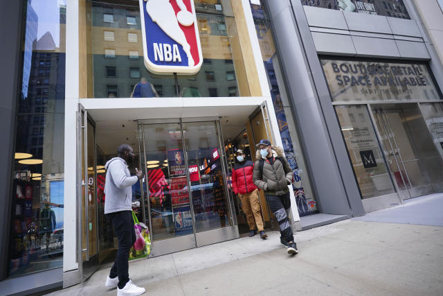 WHAT'S IT LIKE IN THE NBA STORE NEW YORK, 5TH AVE
