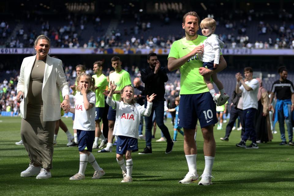 Kane on the pitch with his family after the Brentford game (Getty Images)