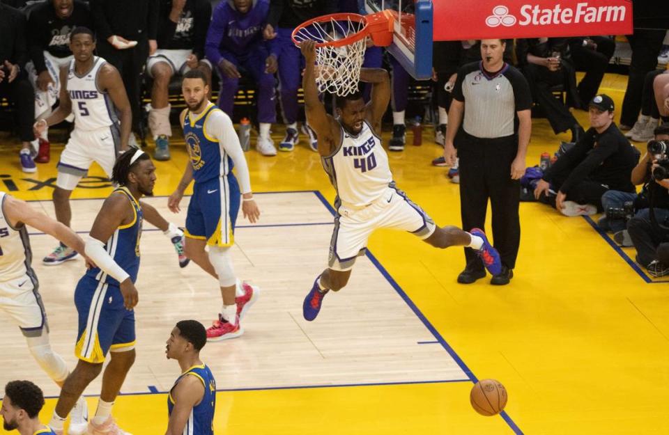 Sacramento Kings forward Harrison Barnes (40) dunks against the Golden State Warriors during Game 6 of the first-round NBA playoff series at Chase Center on Friday, April 28, 2023.