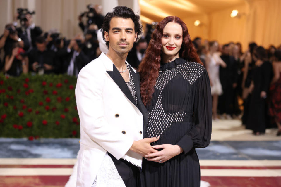 Joe and Sophie on the Met Gala red carpet