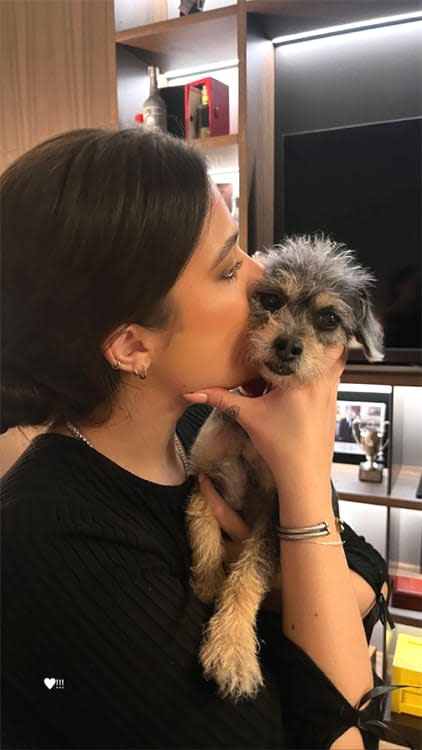 Manuela Sanz con su perrita