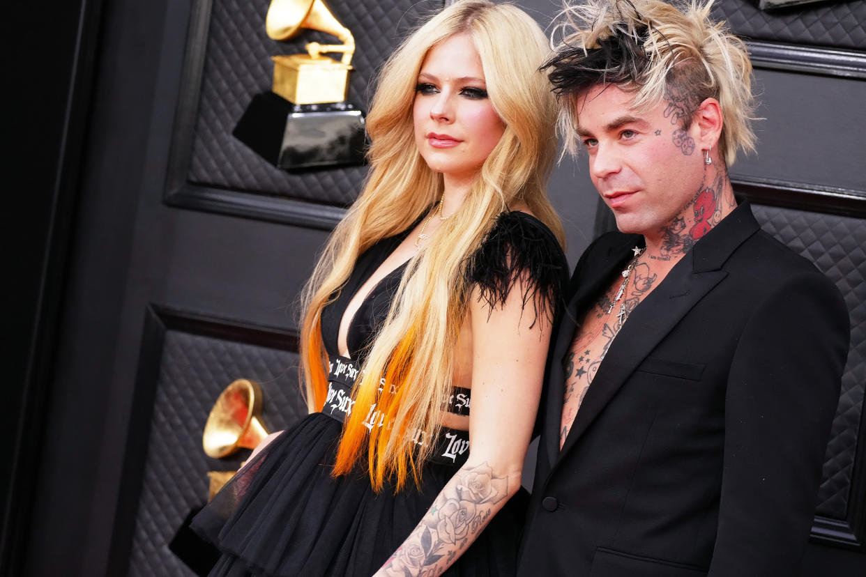 Avril Lavigne and Mod Sun at the 64th Annual GRAMMY Awards on April 03, 2022 in Las Vegas, NV. (Jeff Kravitz / FilmMagic)