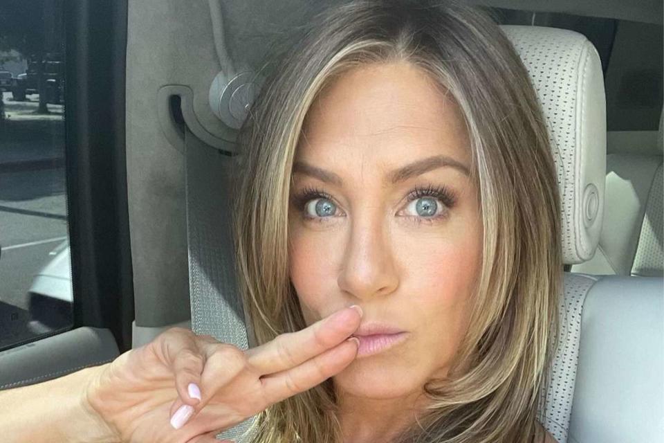 <p>Jennifer Aniston/Instagram</p>  Jennifer Aniston poses for a selfie