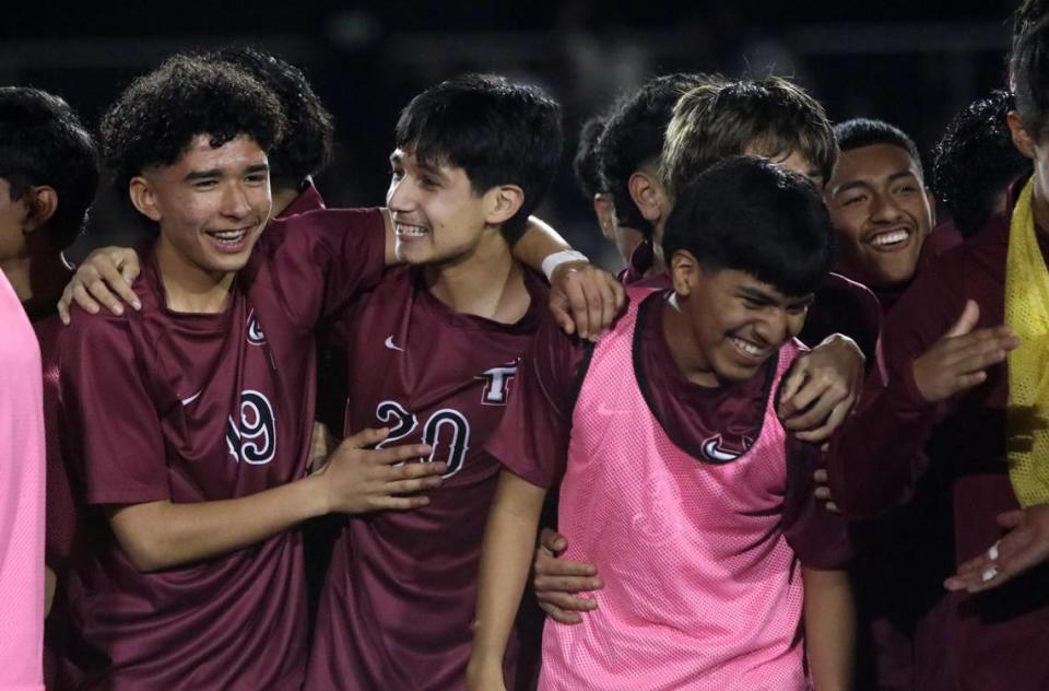 The Matilda Torres High boys captured the CIF Central Section Division V title with a 1-0 win over Riverdale at Madera South on Feb. 24, 2024. JUAN ESPARZA LOERA/jesparza@vidaenelvalle.com