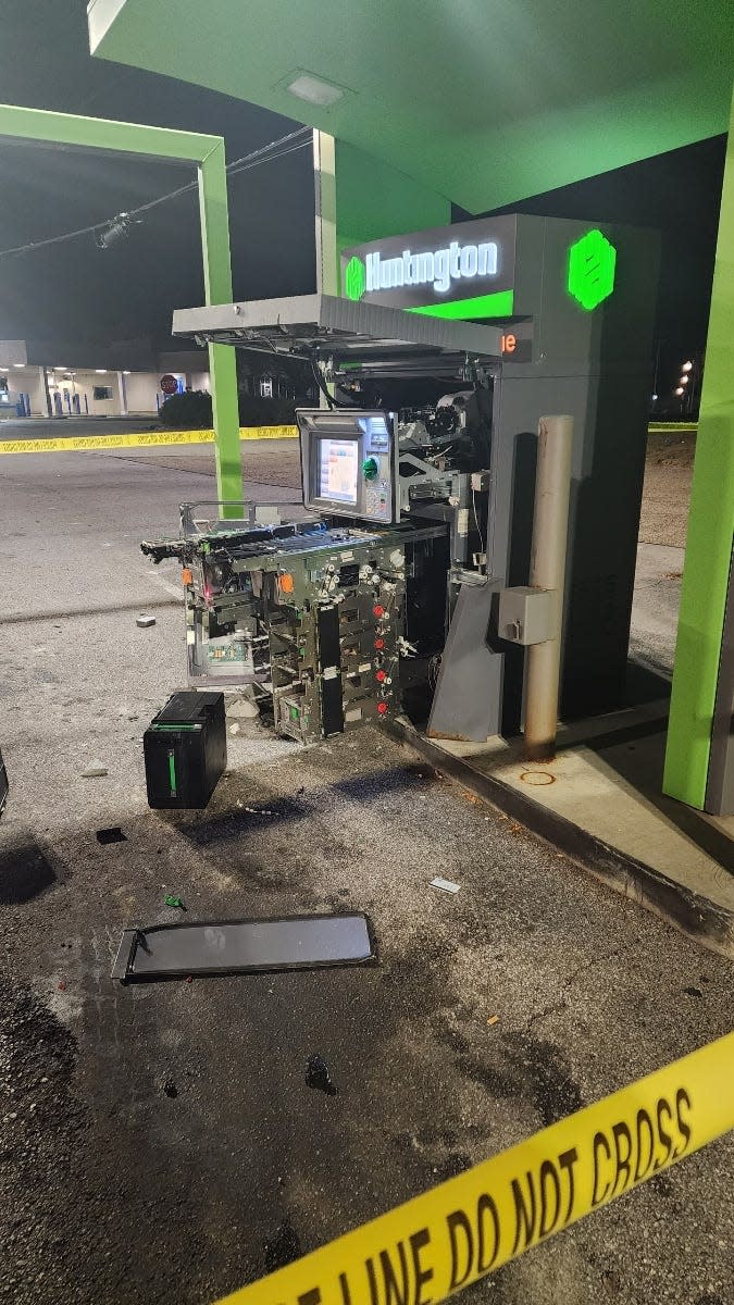 Springfield Township police arrested one man and are searching for others involved in the attempted theft of a Huntington Bank ATM that took place late Tuesday night in the Giant Eagle parking lot on East Waterloo Road.