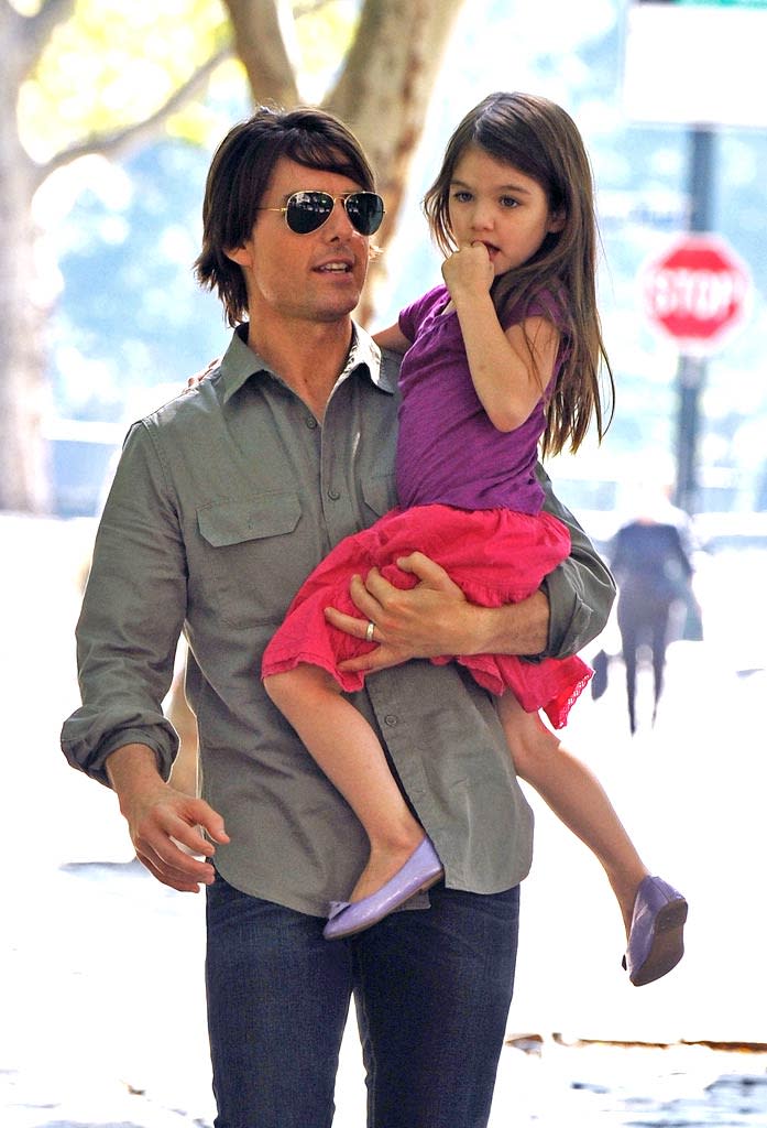 Tom Cruise Suri Cruise NY Playgground