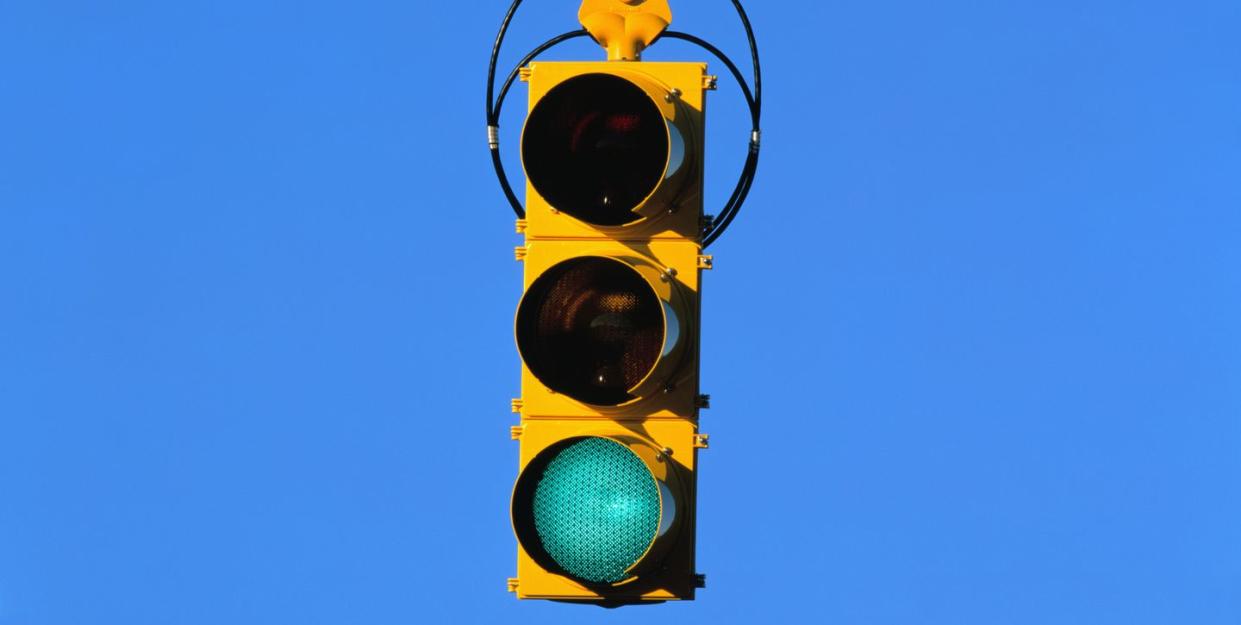 green traffic light