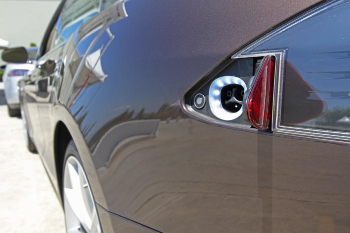 The advanced battery pack gives the plug-in Model S impressive range — up to 285 miles in the edition launching today.