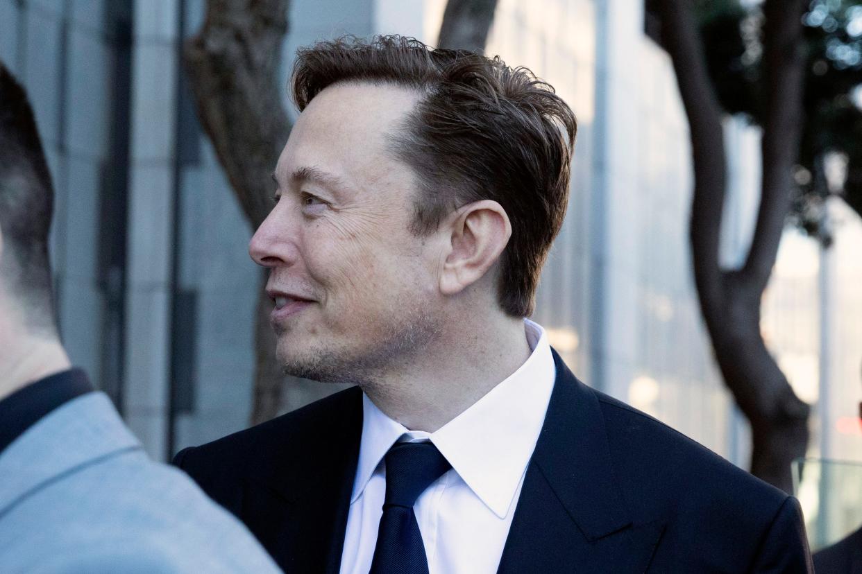 Elon Musk leaves the Phillip Burton Federal Building and United States Court House in San Francisco, Tuesday, Jan. 24, 2023.