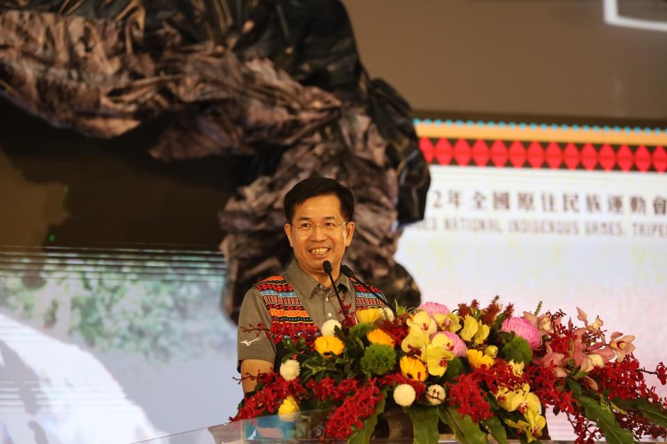 教育部潘文忠部長出席原住民族運動會開幕，鼔勵選手發揮運動家精神。