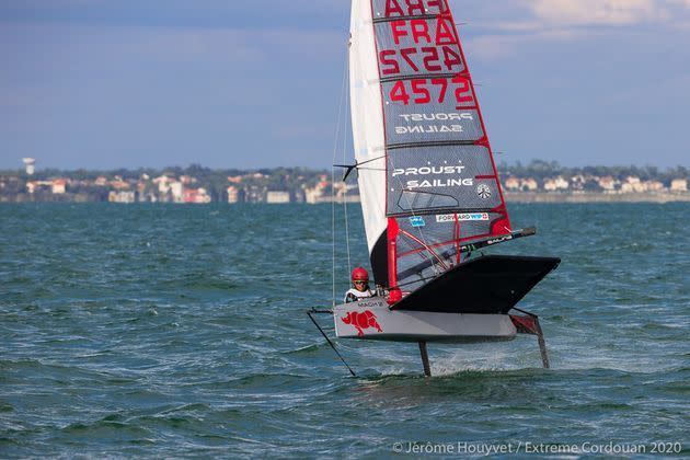 <p>Une multitude de supports étaient représentés : Windsurfs, Kitesurfs, Kayaks, Pirogues, Avirons, Moths à foil et le tout nouveau support le WingFoil. Autant de bolides qui glissent ou qui volent…</p>