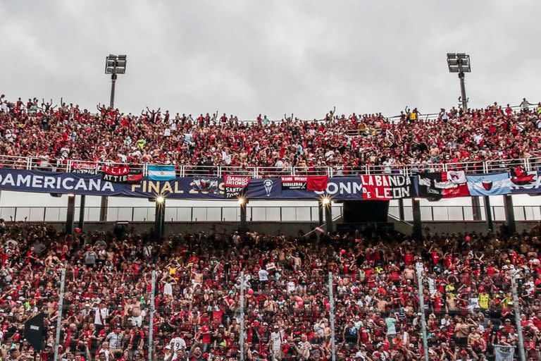 El jefe de la barra brava de Colón cobraba un sueldo del club