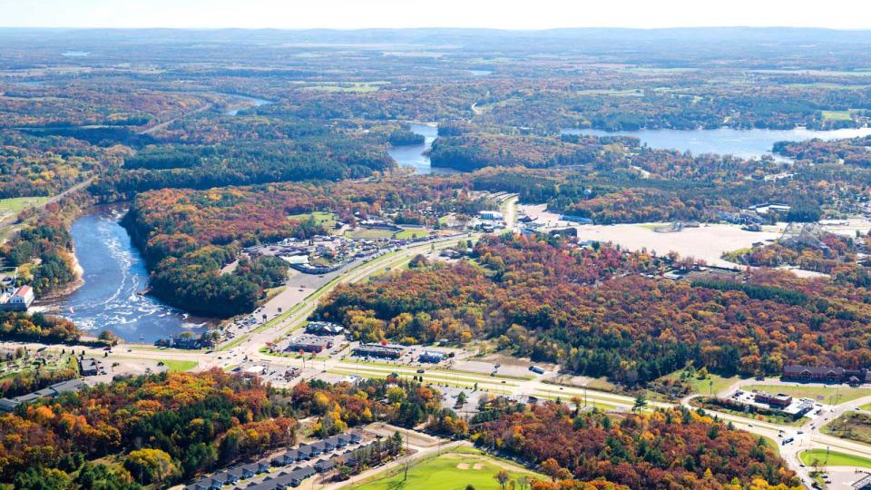 Fall in Wisconsin Dells along the Wisconsin River