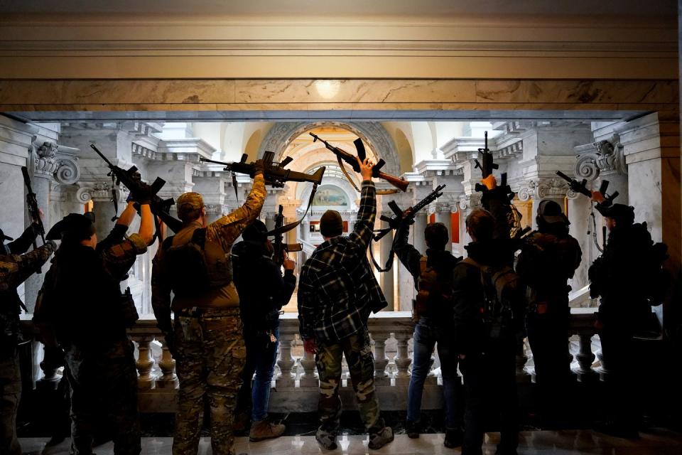 How Many 'Red Flags' Do You See in These Photos from Kentucky Gun Owners Swarming the Capitol?