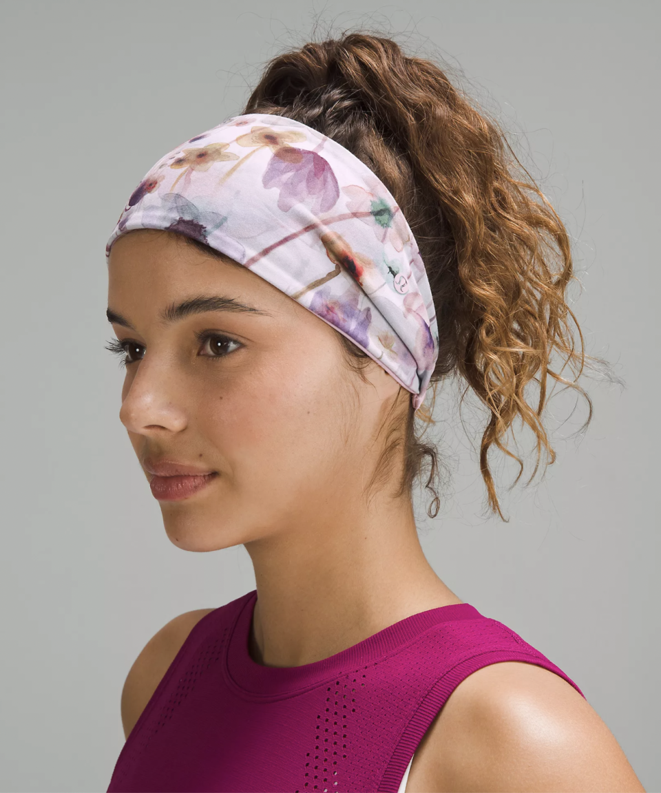 <p><a href="https://go.redirectingat.com?id=74968X1596630&url=https%3A%2F%2Fshop.lululemon.com%2Fp%2Fwomen-headbands-hats%2FFringe-Fighter-Headband%2F_%2Fprod6020416&sref=https%3A%2F%2Fwww.seventeen.com%2Fbeauty%2Fhair%2Fg28542058%2Fbest-workout-headbands%2F" rel="nofollow noopener" target="_blank" data-ylk="slk:Shop Now;elm:context_link;itc:0;sec:content-canvas" class="link ">Shop Now</a></p><p>Fringe Fighter Headband</p><p>$18.00</p><p>lululemon.com</p>