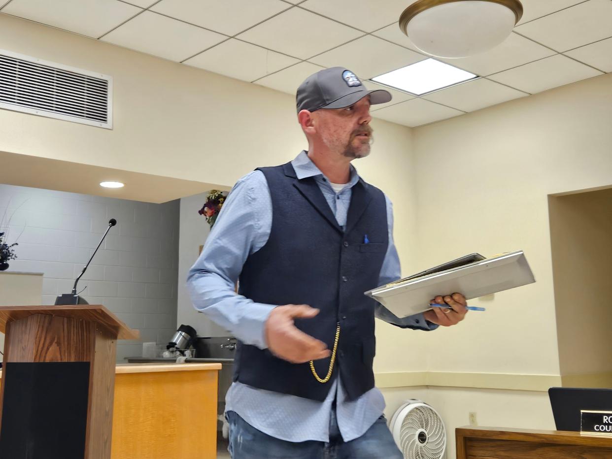 Walton Mayor Gabe Brown announced his resignation at a special city council meeting March 27.