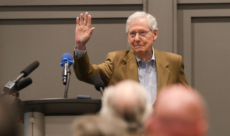 Sen. Mitch McConnell talked about issues important to Kentucky with the Shelby County Farm Bureau and Shelby County Chamber of Commerce.
April 3, 2024