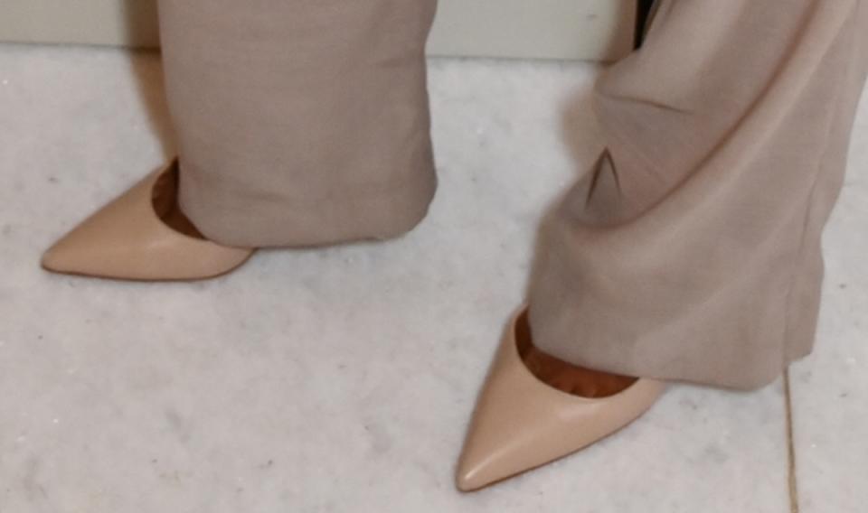 Sabrina Elba, pointed pumps, beige pumps, pointy pumps, heels, shoes, Christian Louboutin Hot Chick pumps