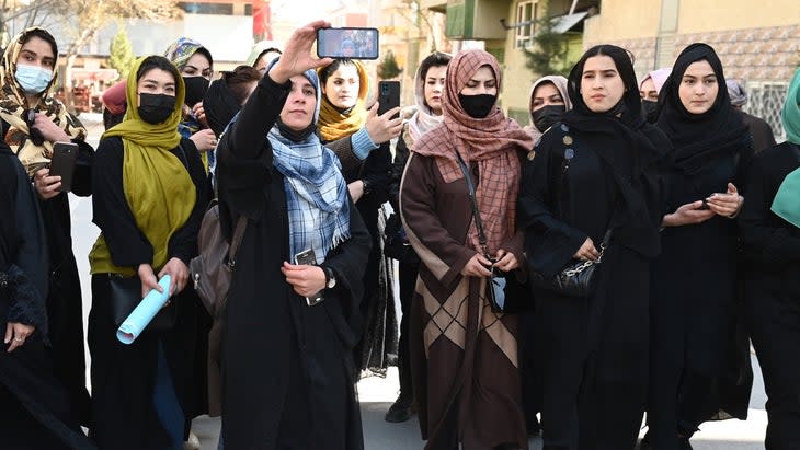 <span class="article__caption">A group of Afghan women in Kabul protest the Talban's ban on education. </span> (Photo: Getty Images)