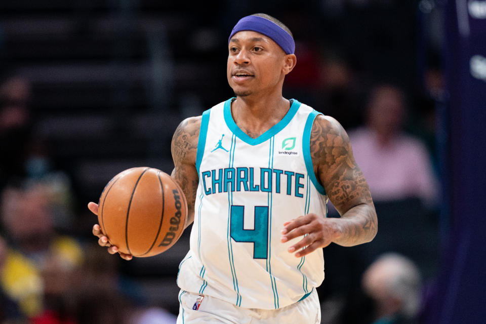 CHARLOTTE, NORTH CAROLINA - MARCH 28: Isaiah Thomas #4 of the Charlotte Hornets brings the ball up court against the Denver Nuggets during their game at Spectrum Center on March 28, 2022 in Charlotte, North Carolina.  NOTE TO USER: The user expressly acknowledges and agrees that by downloading or using this photograph, the user agrees to the terms and conditions of the Getty Images License Agreement.  (Photo by Jacob Kupferman/Getty Images)