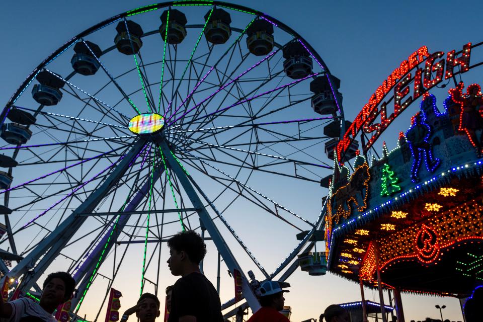 Amusement rides are a highlight of county fairs.