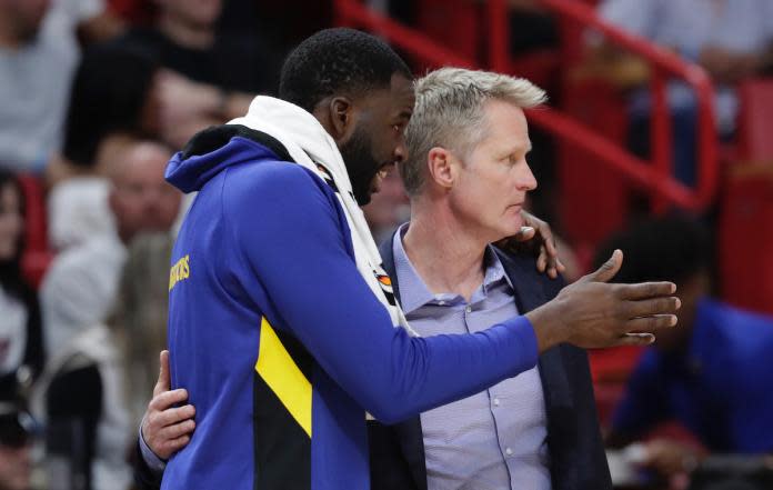 ▲Draymond Green與總教練Steve Kerr。（圖／美聯社／達志影像）