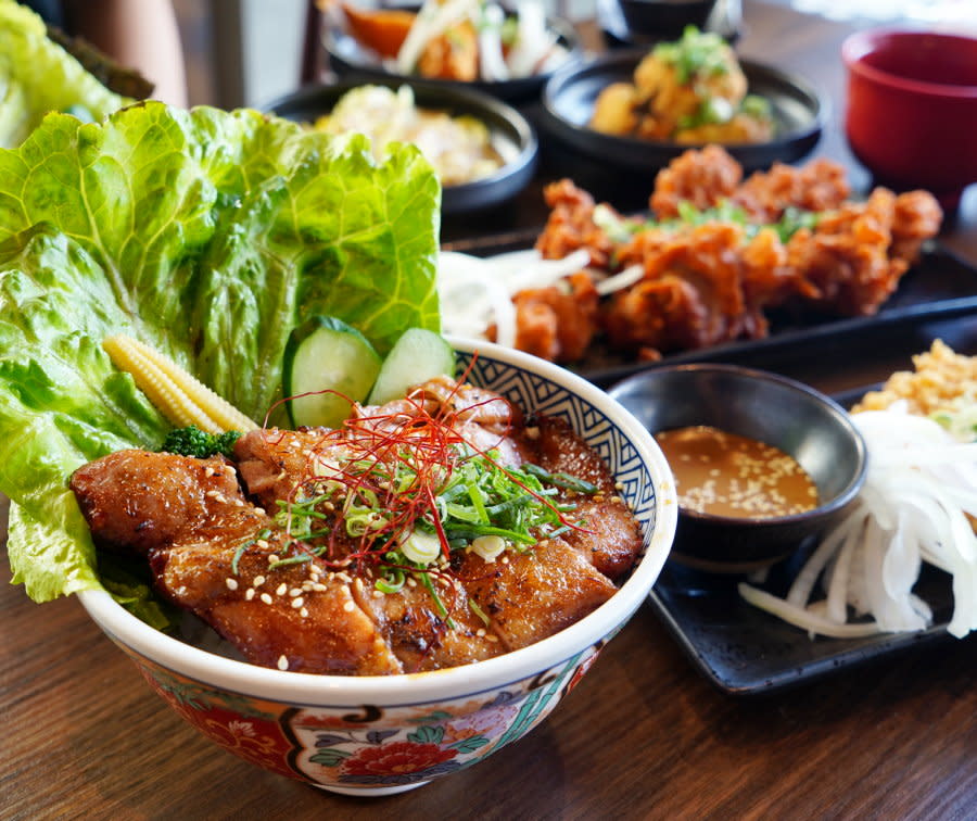 台南｜宮本武丼 直火肉山制丼所  台南安和店