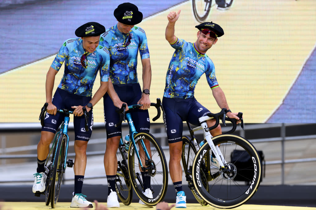  BILBAO SPAIN  JUNE 29 LR David De La Cruz of Spain and Mark Cavendish of United Kingdom and Astana Qazaqstan Team during the team presentation of the 110th Tour de France 2023 at the Guggenheim Museum Bilbao  UCIWT  on June 29 2023 in Bilbao Spain Photo by Michael SteeleGetty Images 